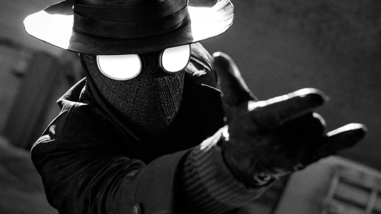 Spider-Man Noir: First Official Look At Nicolas Cage In Costume